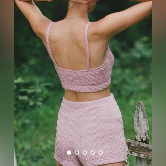 NWT Anthropolgie Pink Sweater Shorts - Picture 3 of 6